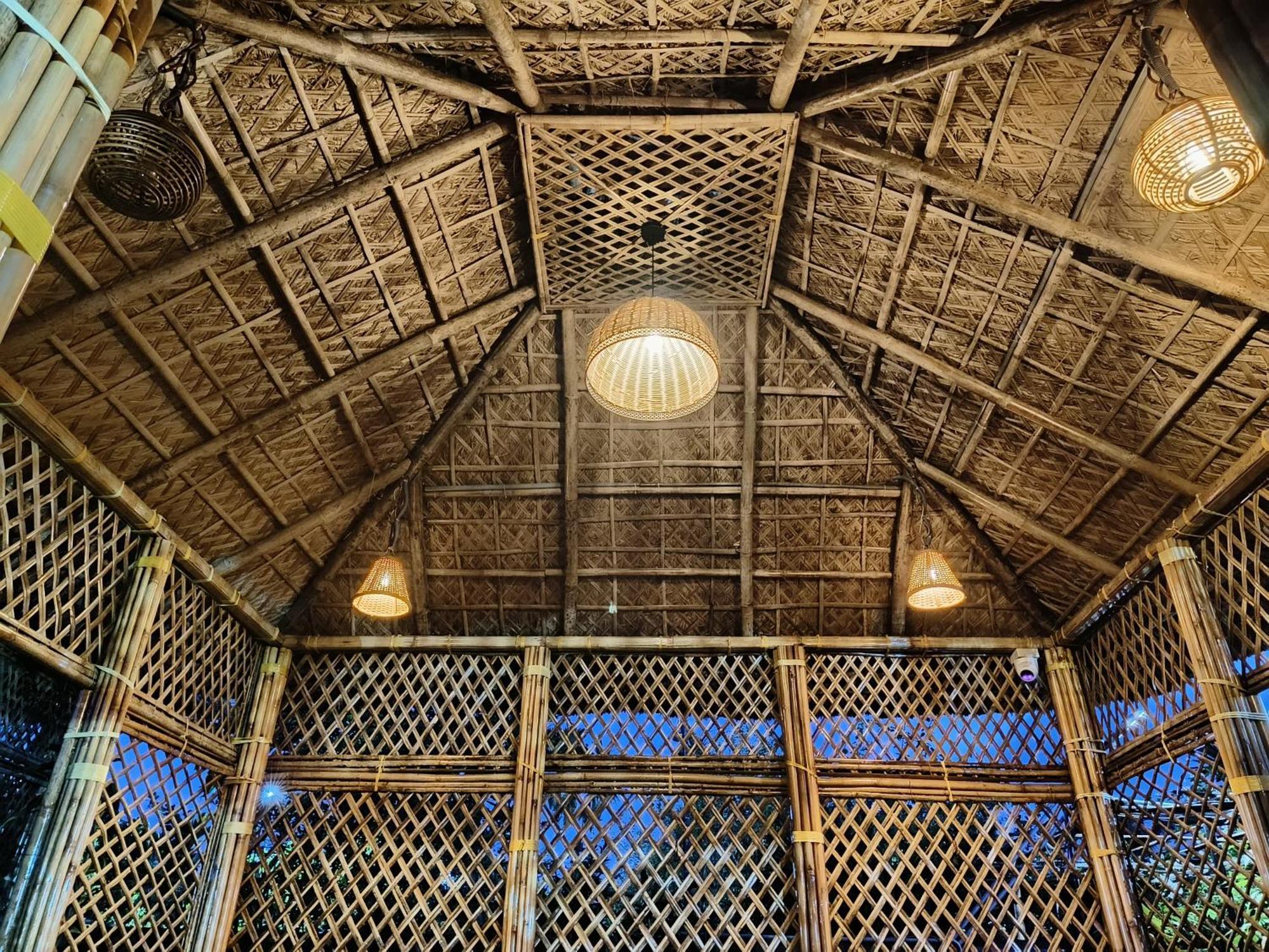 Jaanki Farms & Resorts Jorhāt Buitenkant foto