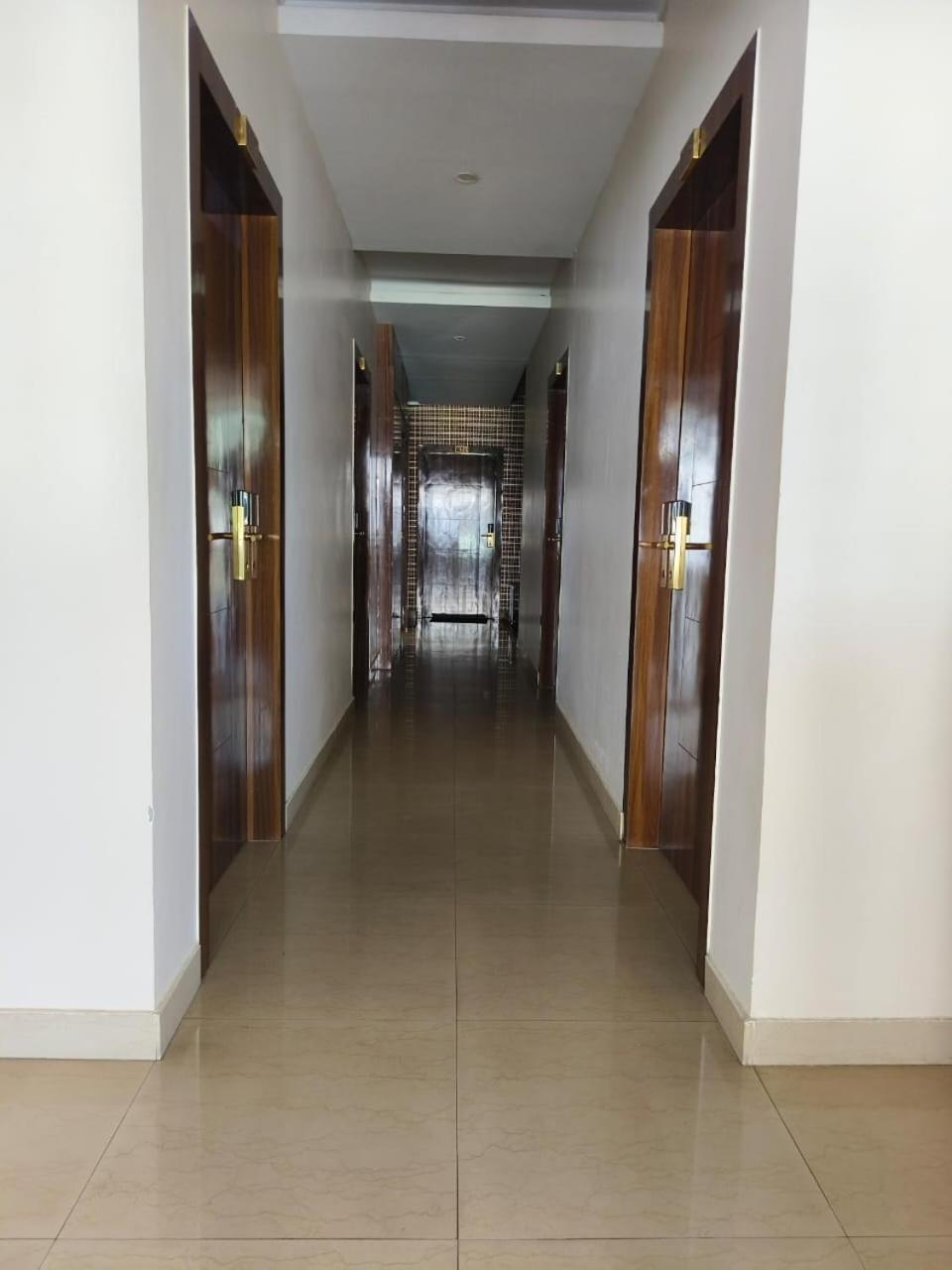 Jaanki Farms & Resorts Jorhāt Buitenkant foto
